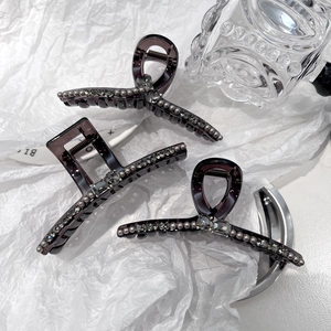 Vintage Elegant Deep Purple Rhinestone Artificial Pearl Hair Claw Large Acrylic Shark Clip For Women Light Luxury Hair Accessory