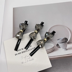 French Light Luxury Bow Rhinestone Hair Clip Elegant Black Alloy Duckbill Clip For Women Side Fringe Styling Accessories