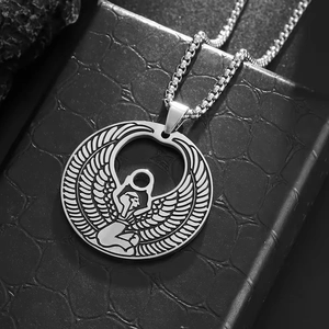 Collier en acier inoxydable avec pendentif rond déesse égyptienne Isis sur chaîne box
