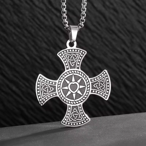 Stainless Steel Celtic Cross Pendant Necklace Vintage Gothic Heart Sunburst Pattern Box Chain Jewelry For Men Women
