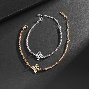 Minimalistische Hexenknoten Armbänder aus Edelstahl in Gold und Silber Ausführung