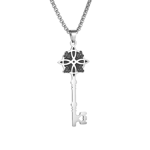 Pendentif clé nœud de sorcière en acier inoxydable avec spirale celtique et découpe de cœur