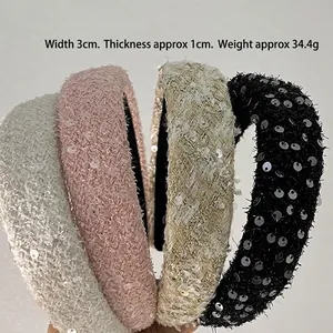 Lot de quatre serre-têtes en tweed avec paillettes en blanc, rose, or et noir