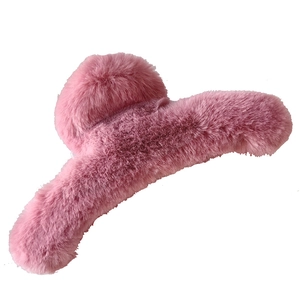 Pince à cheveux en peluche rose pour les coiffures d'automne et d'hiver