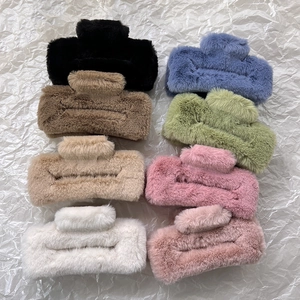 Détails des pinces à cheveux carrées en peluche douce en huit couleurs tendance pour femmes