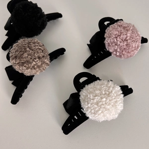 Autumn Winter Plush Hair Claw Clip With Bow Velvet Large Shark Clip Pom Pom Elegant Hair Accessories For Women