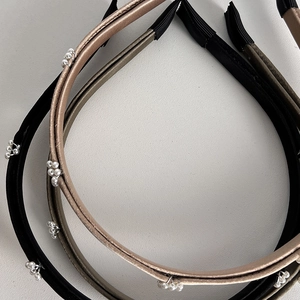 Serre-tête perle étroit élégant en satin noir, champagne et or olive pour femmes