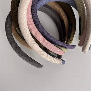 Knitted ribbed wide sponge headbands in various Morandi colors with handmade label