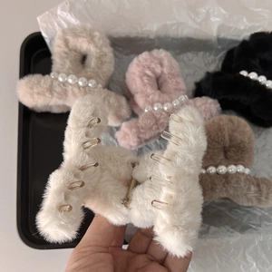 Eleganti mollette per capelli in peluche con perle in vari colori per l'autunno e l'inverno