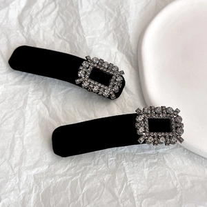 Vintage Black Velvet Rhinestone Square Buckle Hair Clip Elegant BB Side Clip Autumn Winter Hairpin Women Fashion Headwear