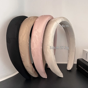 Thick jacquard fabric headband set in four colors with high top vintage design