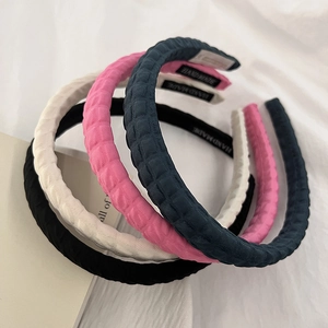 Gestepptes Schwamm-Polster-Stirnband-Set für Damen in vier Farben aus Satin-Gewebe