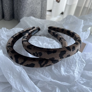 Winter leopard print headband set with thick handmade fabric for a vintage French style
