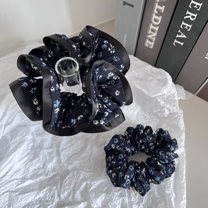 French Style Floral Print Navy Blue Scrunchies For Women Elegant Pleated Large Satin Edged Hair Ring Korean Fashion Hair Accessories