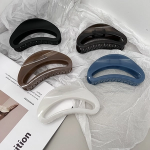 Lot de 5 grandes pinces à cheveux demi-lune en finitions mates et brillantes variées