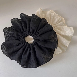 Chouchous élégants en mousseline noire et beige avec texture à pois de grande taille