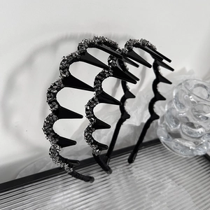 Luxury crystal padded headband with jagged teeth for stability and high skull top style