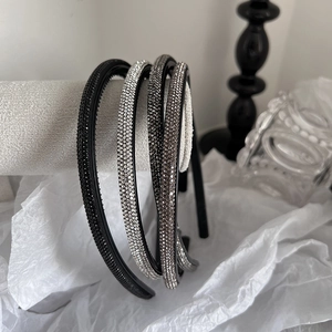 Sparkling rhinestone thin headband set with inner teeth for non-slip hair styling