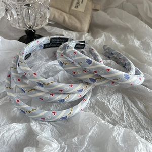 Lot de quatre serre-têtes coréens bleus à motifs floraux et cœurs faits à la main