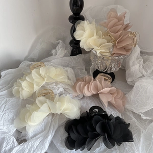 3D Flower Hair Claw Large Chiffon Fabric Shark Clip For Women Korean Style Elegant Floral Hair Grip Styling Accessories