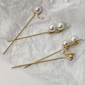 Pic à Cheveux Élégant en Métal et Künstliche Perles Style Français Alliage Doré Épingle à Cheveux Minimaliste Bijoux de Mariage