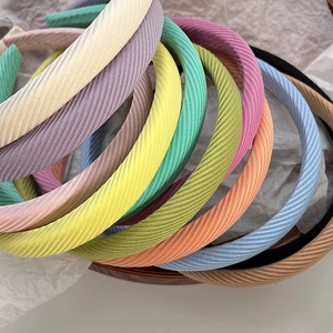 Serre-têtes rembourrés en tricot macaron coloré pour un accessoire de cheveux vintage