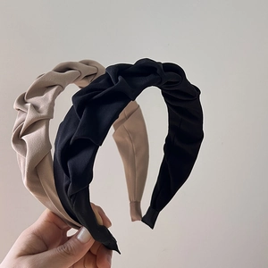 Elegant pleated wide headbands in black and beige set for high cranial top hairstyle