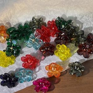 Colorful mini flower hair claws in transparent acrylic for daily hairstyling