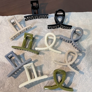 Minimalist Plastic Hair Claw Clip Large Korean Style Shark Clip Geometric Matte Glossy Hair Clamps Accessories For Women Daily Use