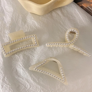 Set de 3 pinces à cheveux crème avec perles et strass aux formes rectangulaires