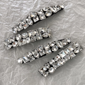 Lot de quatre barrettes à cheveux étincelantes en cristal pour femmes style vintage chic