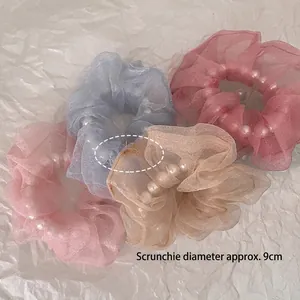 Lot de 4 chouchous en organza avec perles de 9cm en rose, bleu, champagne et rose