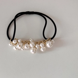 Elegant French style black high elasticity hair scrunchie with cluster pearls and gold chain