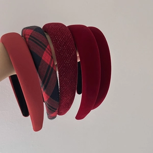 Five-piece set of elegant burgundy velvet and plaid padded headbands for women