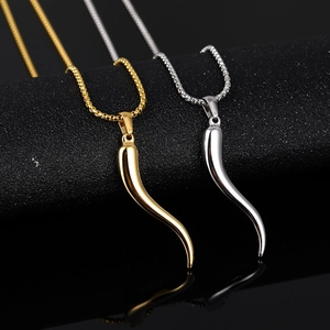 Polished gold and silver Italian cornocello chili pendant necklaces for men