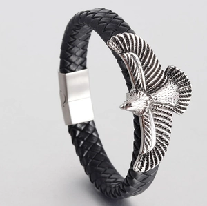 Bracelet Tressé en Cuir pour Hommes Pendentif Aigle Fermoir Magnétique en Métal Style Punk Rétro Bijoux de Mode Masculine