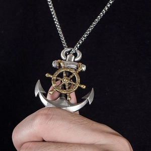 Collana con ciondolo ancora e timone nautico vintage in metallo bicolore