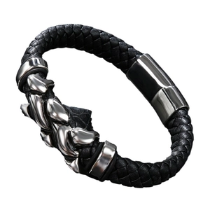 Bracelet punk pour hommes en cuir tressé noir avec breloque en métal argenté