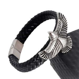 Bracelet pour homme en cuir tressé noir avec breloque aigle en argent et fermoir aimanté