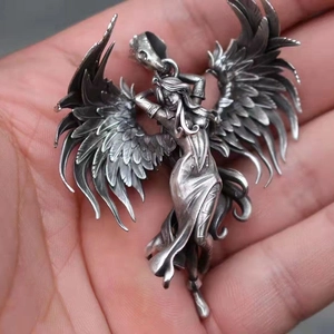 Vintage Distressed Alloy Angel Wing Pendant Necklace Gothic Punk Style Silver Color Jewelry For Men Women Daily Accessory