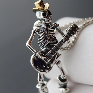 Vintage Alloy Skeleton Guitarist Pendant Necklace For Men Punk Rock Gothic Style Two-Tone Gold Silver Jewelry Accessory
