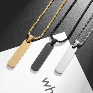 Collares rectangulares geométricos minimalistas en acero inoxidable oro, negro y plata