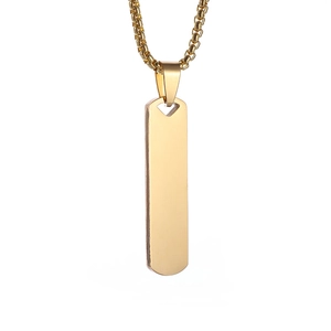 Collar minimalista con colgante de barra rectangular dorada y cadena de caja de acero