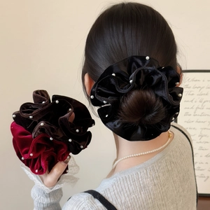 Vintage Velvet Pearl Scrunchies Large Elastic Hair Ties Elegant Beaded Hair Rings Handmade Hair Accessories For Women