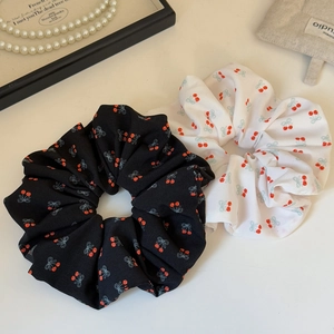 Set di elastici per capelli in chiffon bianchi e neri con ciliegie e fiocchi blu