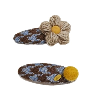 Knitted houndstooth hair clip set with flowers and felt balls for women