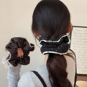 Vintage Stoff Haargummi Mit Punktemuster Für Damen Rüschenkante Handgefertigt Großes Haargummi Weich Elegant Haarschmuck