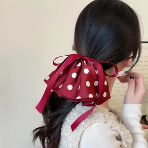 Barrette à nœud rouge foncé à pois avec volants étagés pour une coiffure rétro française