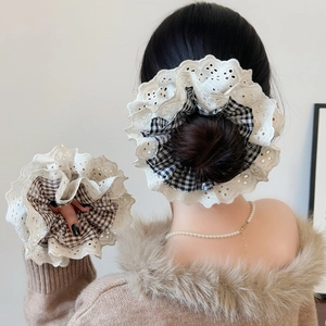 French Vintage Lace Checkered Scrunchies For Women Oversized Plaid Fabric Hair Ties Retro Hollow Embroidery Hair Accessories