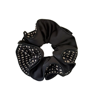 Black and white checkered multi-layer pleated scrunchie with elastic matte fabric